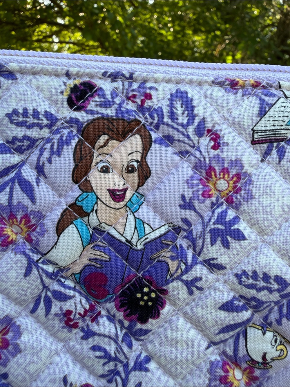 Disney Vera Bradley Belle Floral Triple Compartment Crossbody NWT small stain - Picture 10 of 11